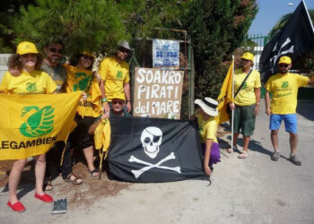 Crotone: mala gestione del depuratore, bandiera nera alla Soakro