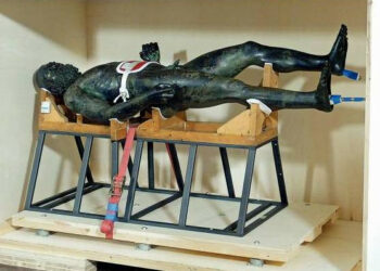 Bronzi di Riace nella sede del Consiglio Regionale da 1290 giorni