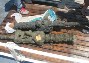 Recuperati due cannoni del XV secolo a Le Castella