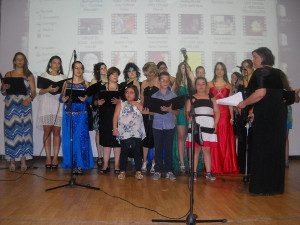 Concerto 'Il mio canto libero' all'Alikia di Cirò Marina (2)