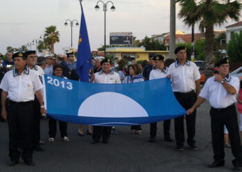 Consegna Bandiera Blu 2013 ai lidi di Ciro’ Marina