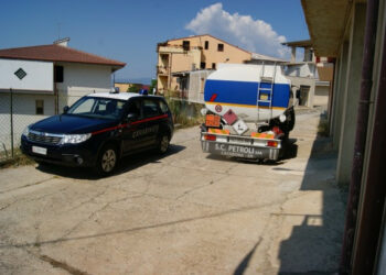 Deposito di carburante in magazzino, carrozziere di Scandale denunciato