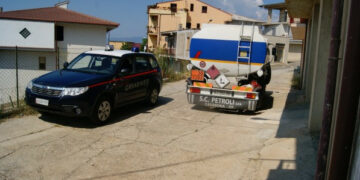 Deposito di carburante in magazzino, carrozziere di Scandale denunciato