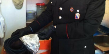 Deteneva dosi di ‘marijuana’ e il contatore della luce manomesso