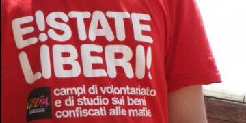 E!State Liberi!, volontari a Ciro’ Marina sui campi confiscati alle mafie