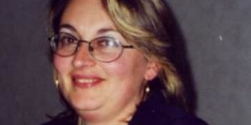 Poesia sotto l’ombrellone: Gemma Mastroianni e la ‘Cassaforte del cuore’