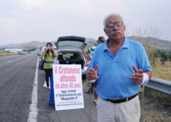 Ammordenamento SS106, Nando Amoruso ancora in catene