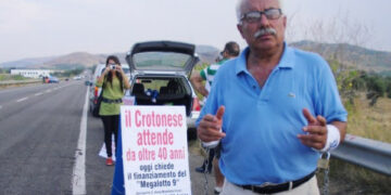 Ammordenamento SS106, Nando Amoruso ancora in catene