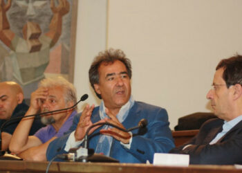 No Triv Tour, firmare contro multinazionali