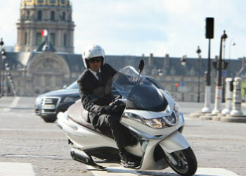 X10 500, in viaggio con l’ammiraglia Piaggio