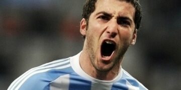 Napoli, Higuain si avvicina sempre di più