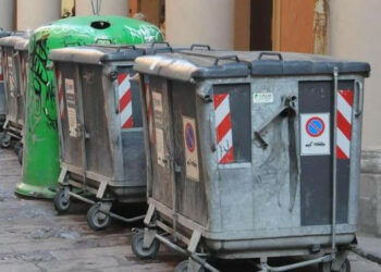 Rifiuti a Cariati, da domani riprende il servizio della Derico