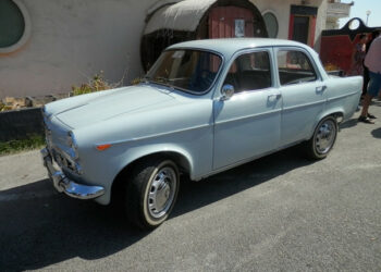 Auto e moto d’epoca in giro per Cariati