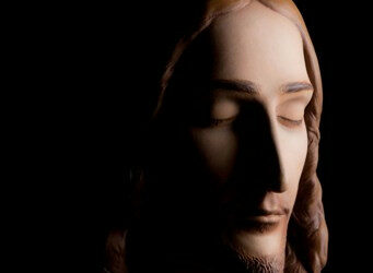 A Feroleto Antico in mostra uno studio peculiare sul Volto di Cristo