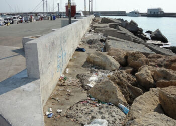 Degrado nella zona della Lega Navale a Crotone