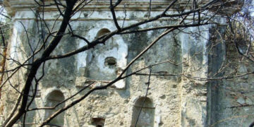 Dal bosco incendiato in localita’ Franze e’ emersa una splendida fontana