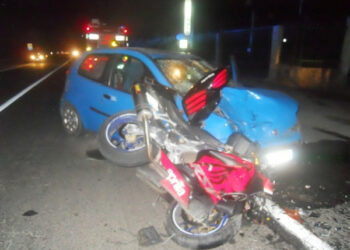 Incidente mortale a Ciro’ Marina, moto contro auto