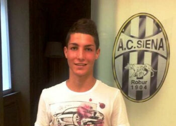 Calcio, il giovane cariatese Leonardo Franco firma con il Siena