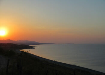 Panorami mozzafiato a Ciro’ Marina, peccato per il degrado