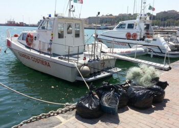 Pesca illecita nell’area marina di Capo Rizzuto, denunce e multe