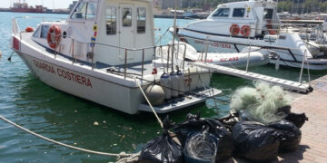 Pesca illecita nell’area marina di Capo Rizzuto, denunce e multe
