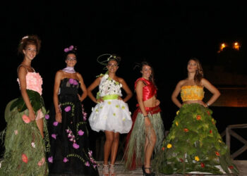 Sfilata ‘Estate in stile…moda e fiori’ a Le Castella