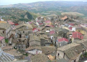 Auto rubata a Ciro’ e ritrovata a Crotone