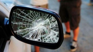 truffa-specchietto-rotto