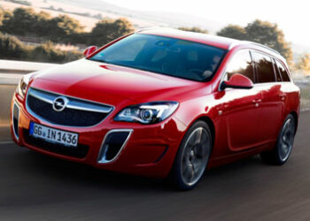 Opel, a Francoforte l’Insignia Opc da 325 cavalli