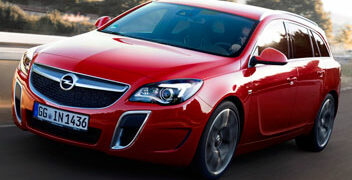 Opel, a Francoforte l’Insignia Opc da 325 cavalli