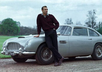 Eleganza e velocità quando l’agente 007 si mette al volante