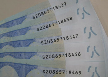 Banconote false per resto, arresto ambulante rossanese