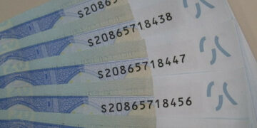 Banconote false per resto, arresto ambulante rossanese