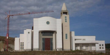 Conventi e seminari chiusi agli immigrati: anche la Chiesa di Crotone puo’ rispondere