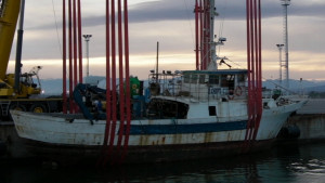 Corigliano, peschereccio recuperato dal fondo del mare (4)