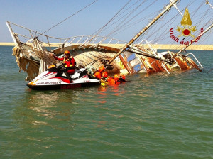 Corso di 'Soccorso Acquatico' dei Vigili del fuoco a Crotone (3)