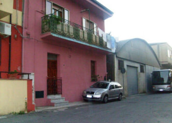 Badante bulgara ruba 10mila euro tra denaro e gioielli dell’anziana signora che accudiva