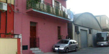 Badante bulgara ruba 10mila euro tra denaro e gioielli dell’anziana signora che accudiva