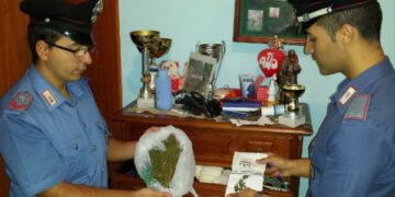 Droga in casa, arrestato panettiere 22enne di Isola