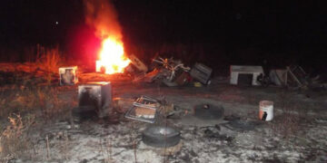 Appicca incendio ma non si accorge delle Guardie Anpana, denunciato cutrese