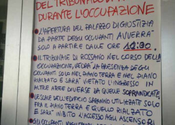 Rossano, stamane tribunale occupato