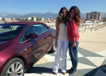 Easy Driver, la Morise ‘gira’ la prima puntata in Versilia