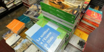 Sequestrato container di libri scolastici a Catanzaro