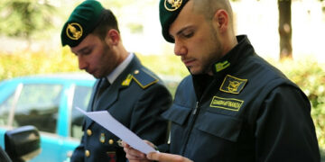 Fisco: 4 imprese evadono 42 mln di euro, 8 denunce