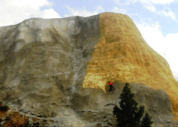 L’antico colle di Ypskron si rifa’ il look per ridurre l’impatto ambientale causato dal rivestimento in cemento