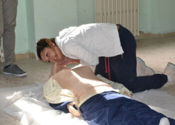 Simulazione sull’uso del defibrillatore al liceo di Ciro’