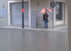 Via Libertà allagata a Cirò Marina