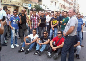 Crotone, la protesta dei cassintegrati