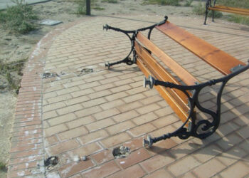 Il sindaco Caruso condanna fermamente il gesto ai danni del lungomare Marinella