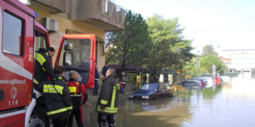 Allagamenti a Ciro’ Marina, mercoledi chiuse tutte le scuole